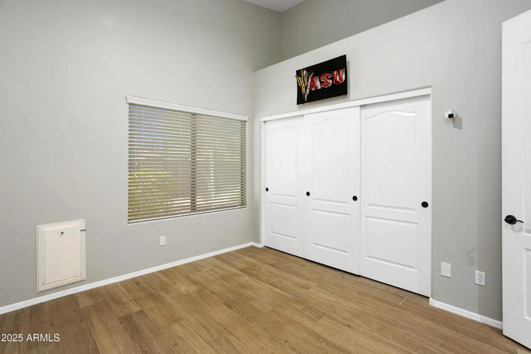 Real Estate Picture 22