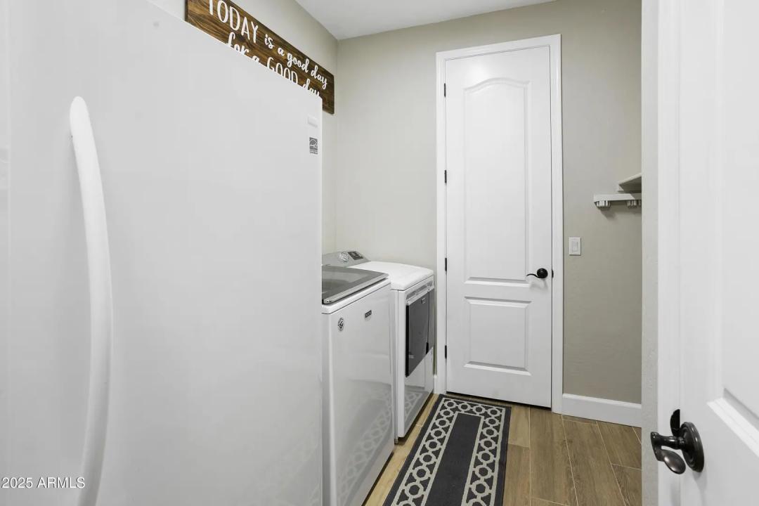 Real Estate Picture 26