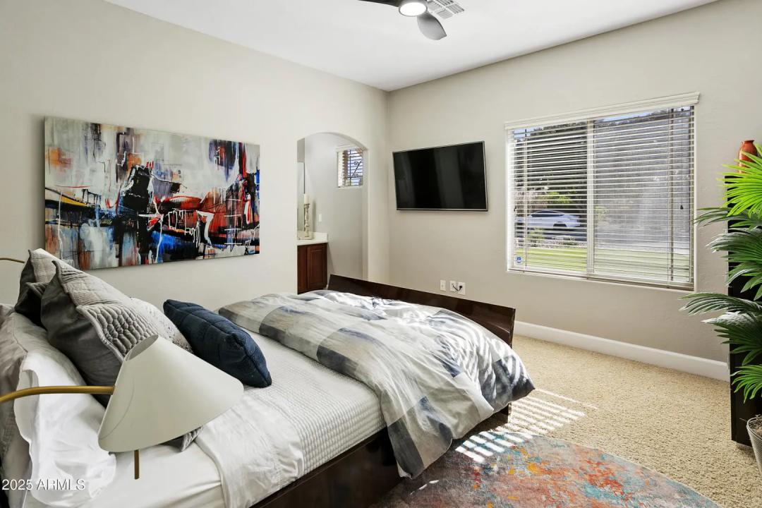 Real Estate Picture 28