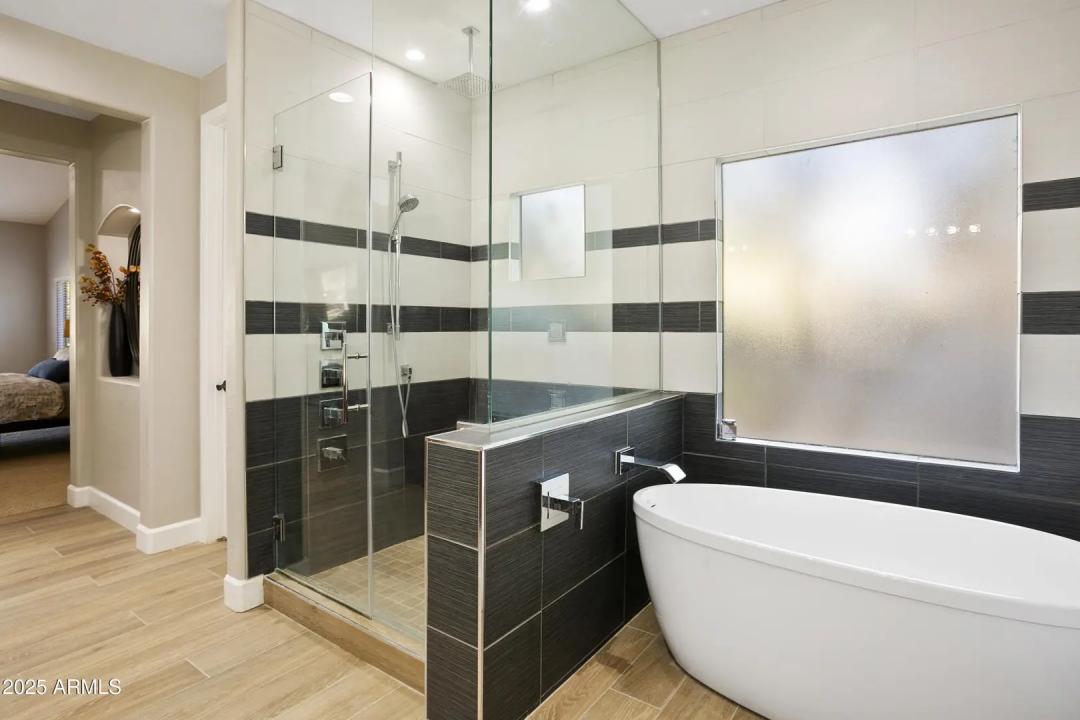 Real Estate Picture 34