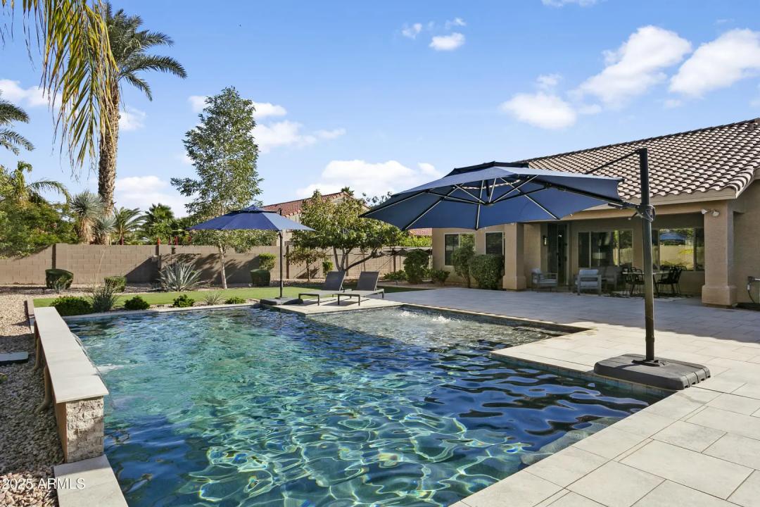 Real Estate Picture 42