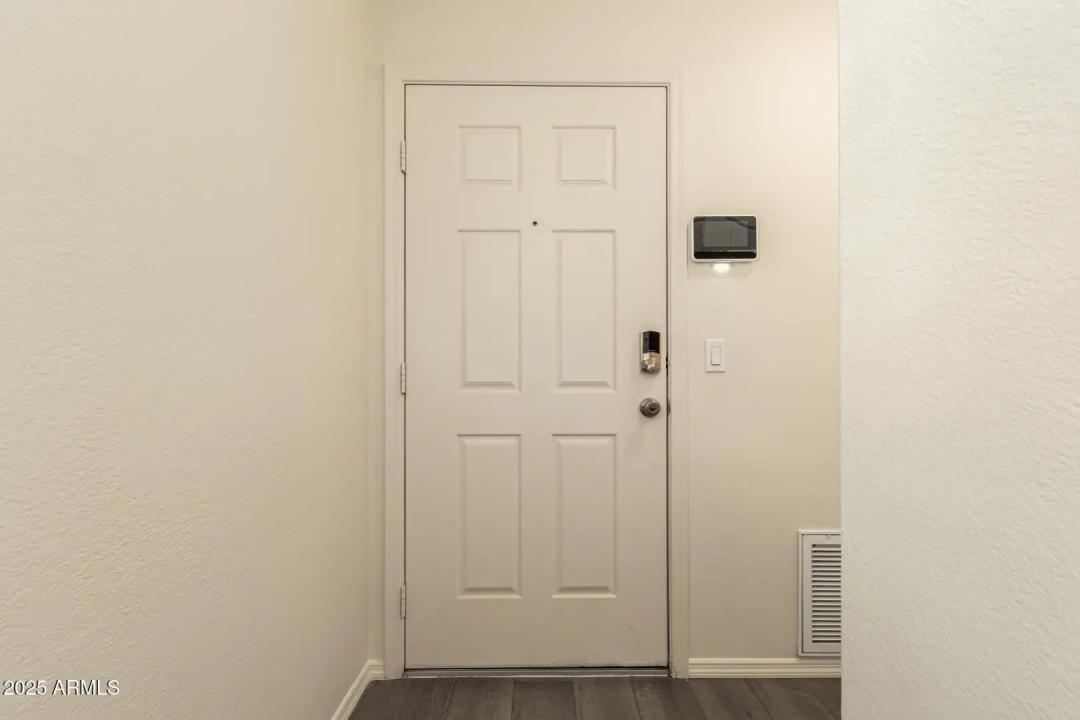 Real Estate Picture 5