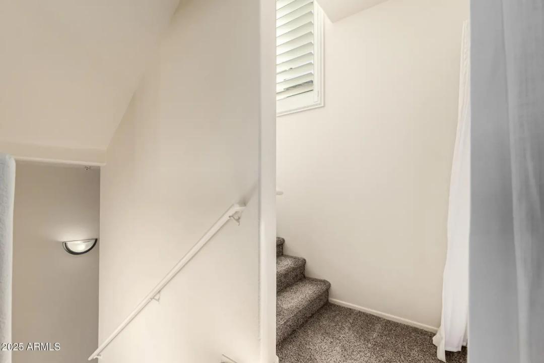 Real Estate Picture 6