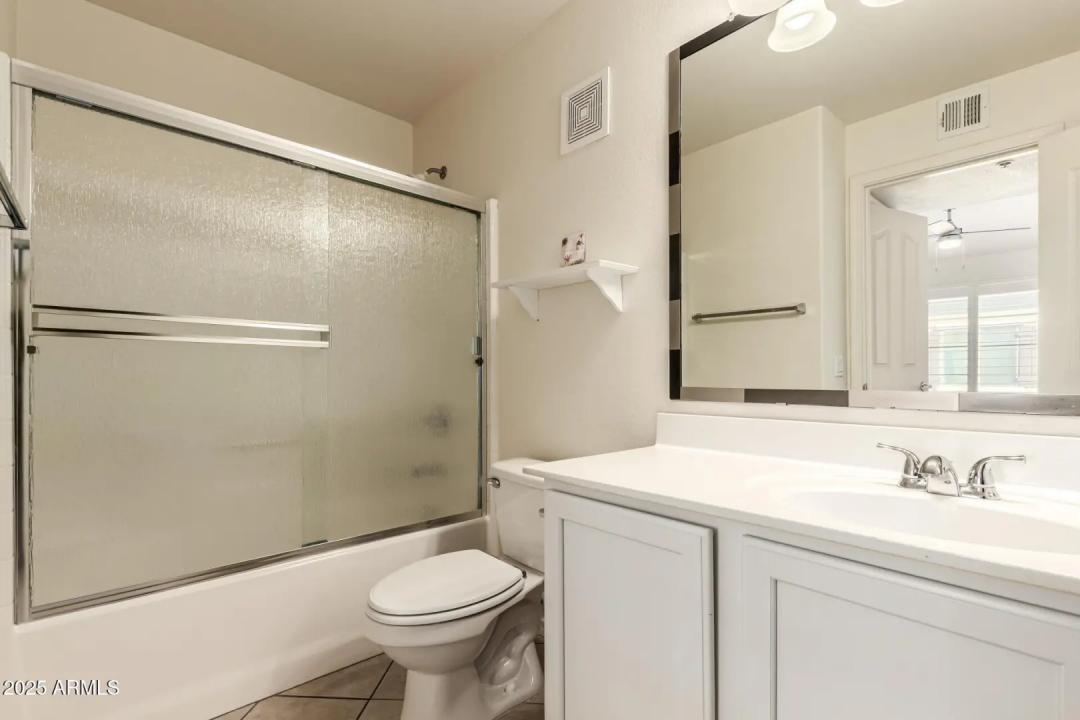 Real Estate Picture 23