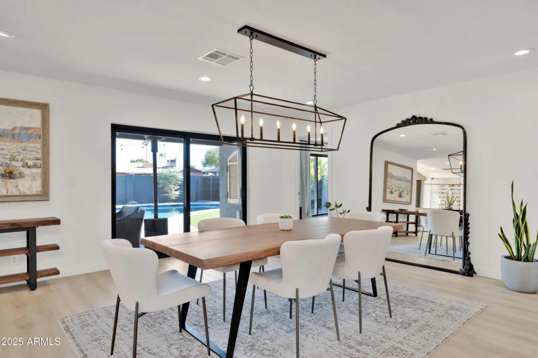 Real Estate Picture 21