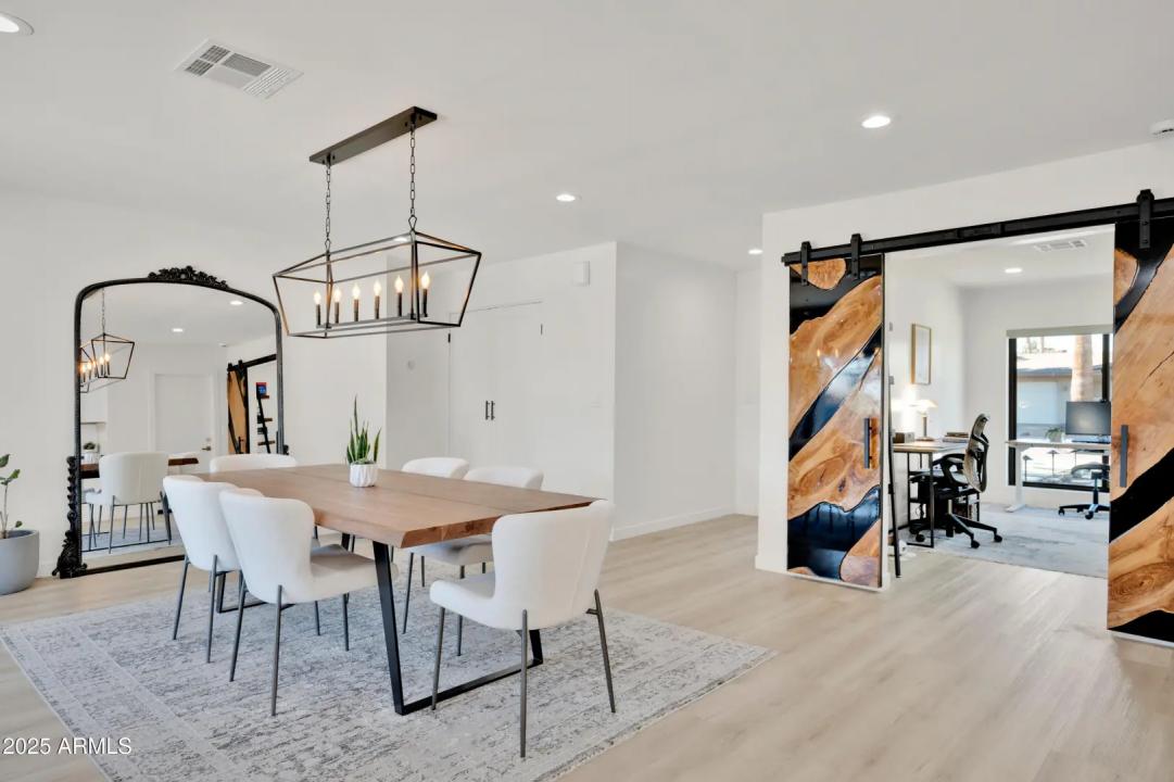 Real Estate Picture 23