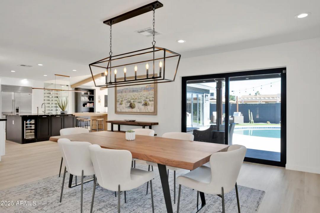 Real Estate Picture 25