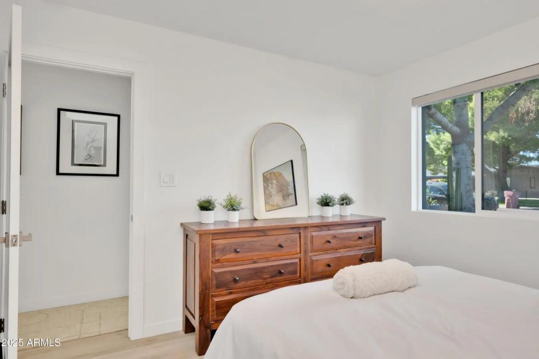 Real Estate Picture 29