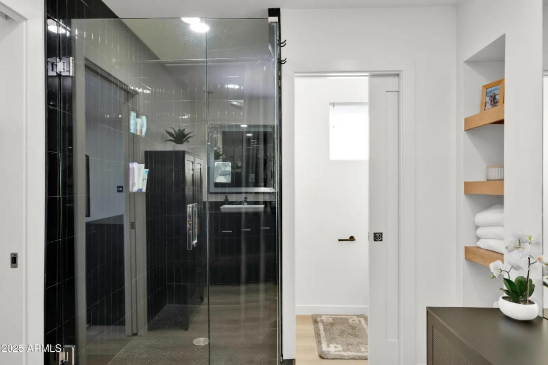 Real Estate Picture 38