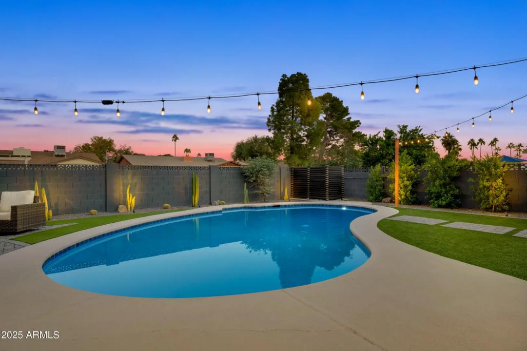 Real Estate Picture 39