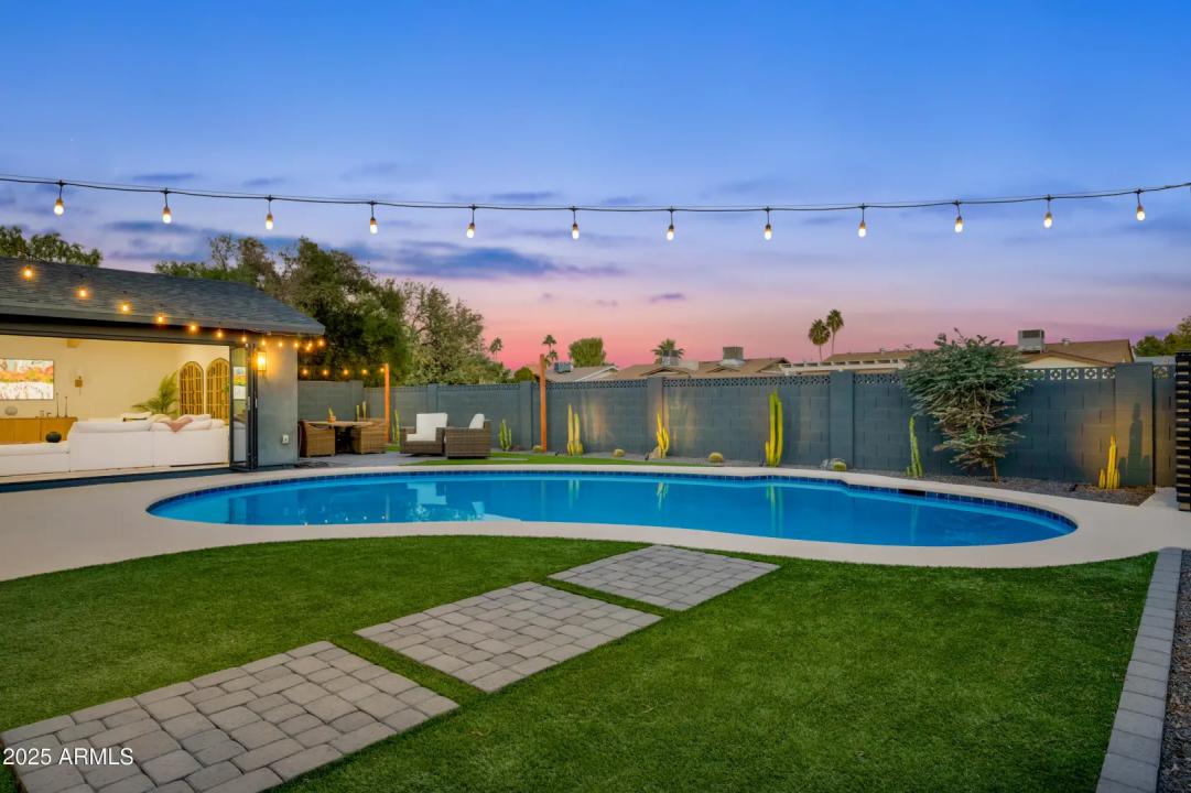 Real Estate Picture 40