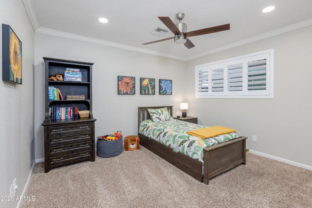 Real Estate Picture 27