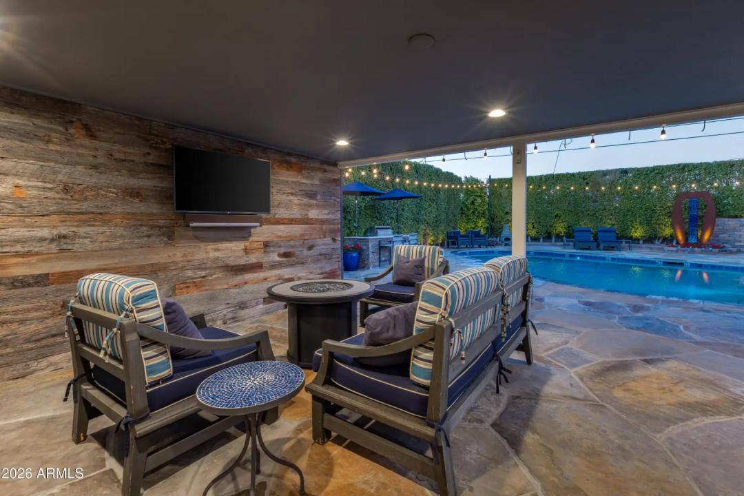 Real Estate Picture 33