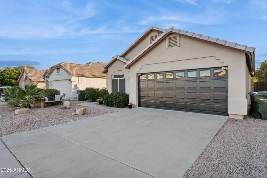 Real Estate Picture 3