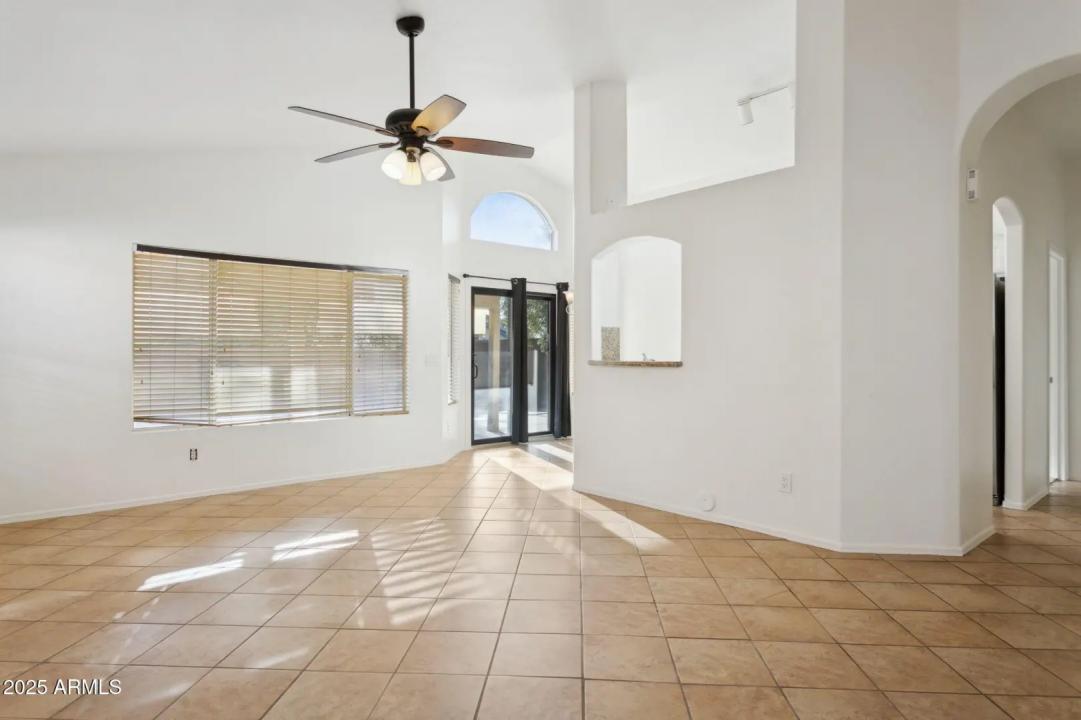 Real Estate Picture 6