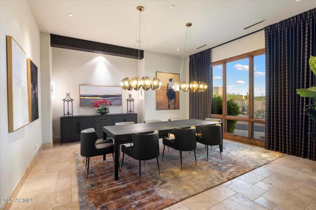 Real Estate Picture 8