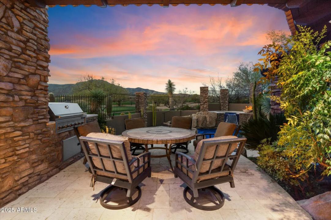 Real Estate Picture 30