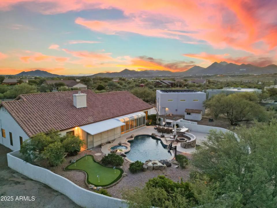 Real Estate Picture 35