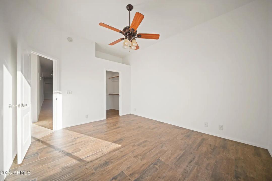 Real Estate Picture 19