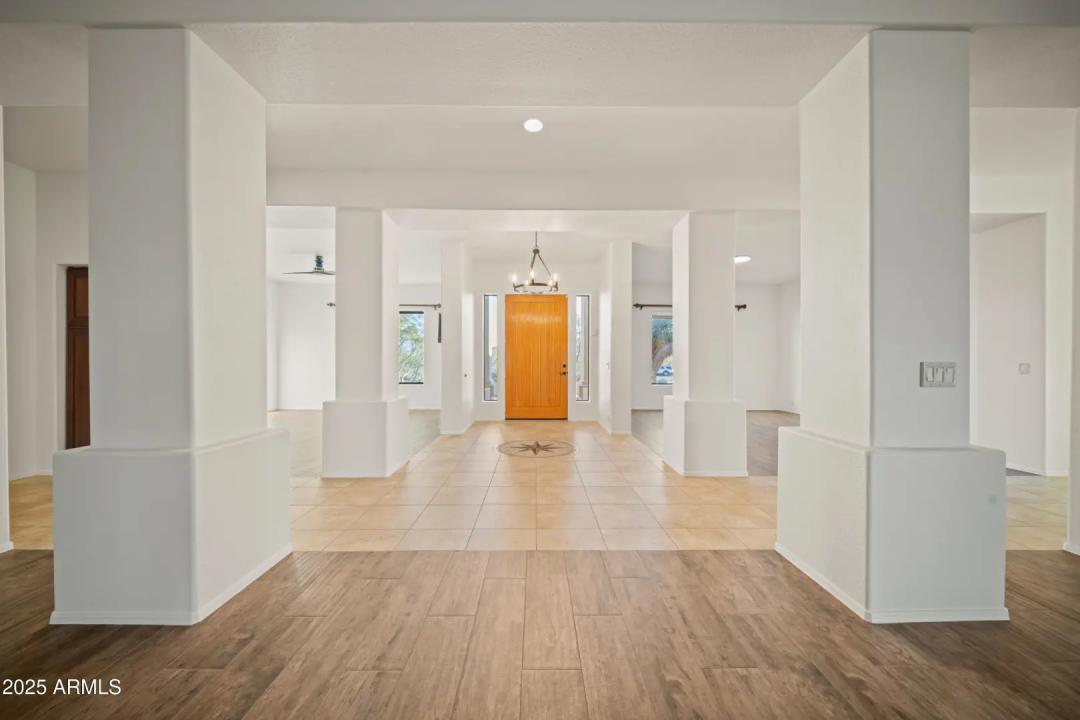 Real Estate Picture 5