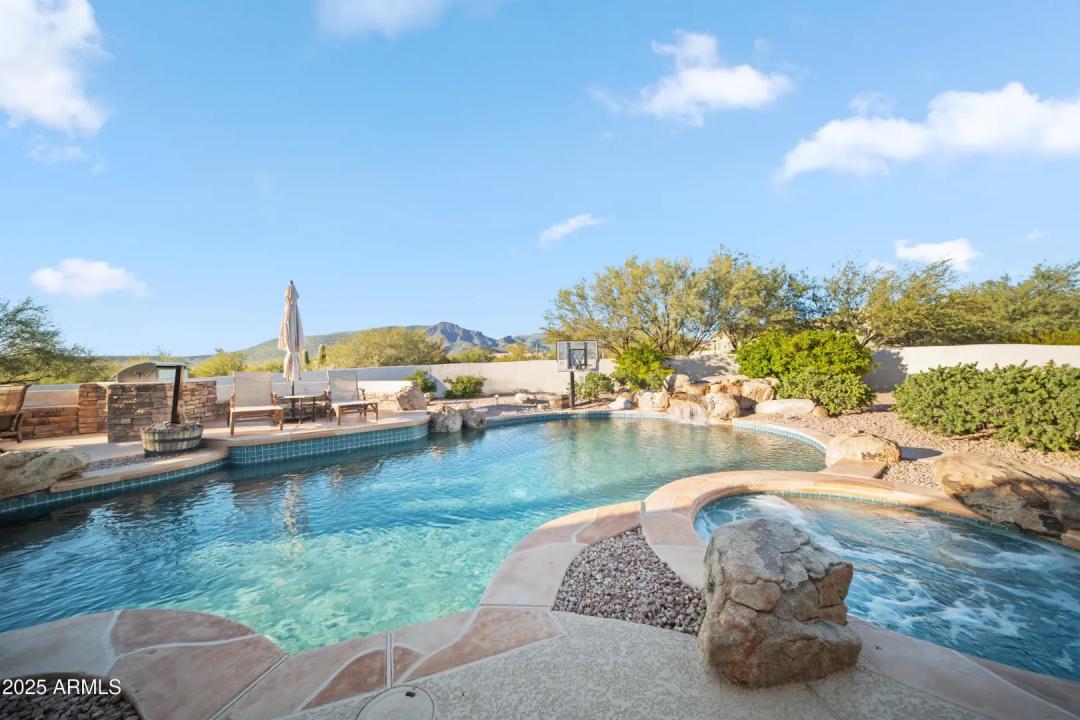 Real Estate Picture 31