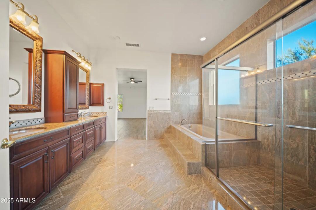 Real Estate Picture 18