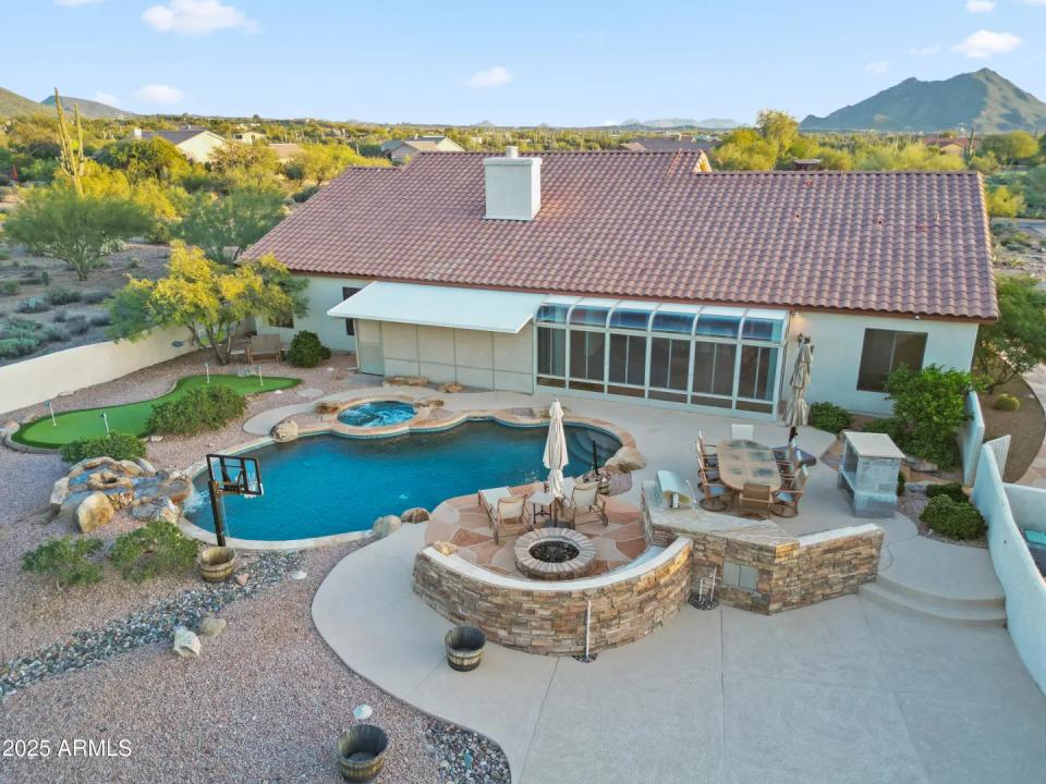 Real Estate Picture 28