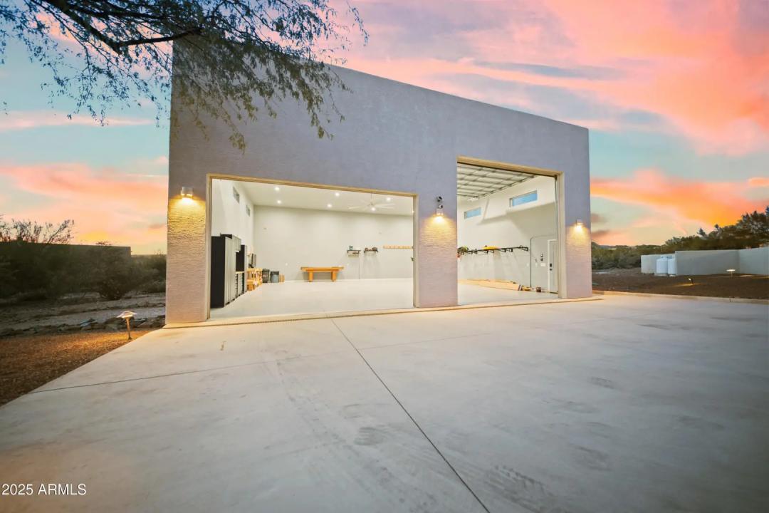 Real Estate Picture 36