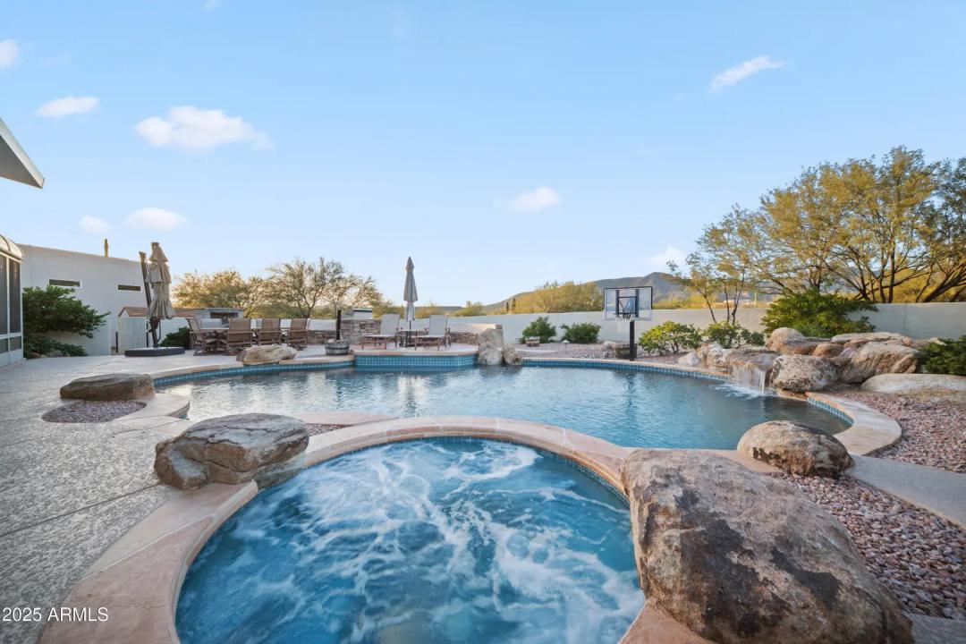 Real Estate Picture 29