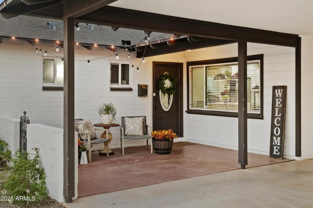 Real Estate Picture 9