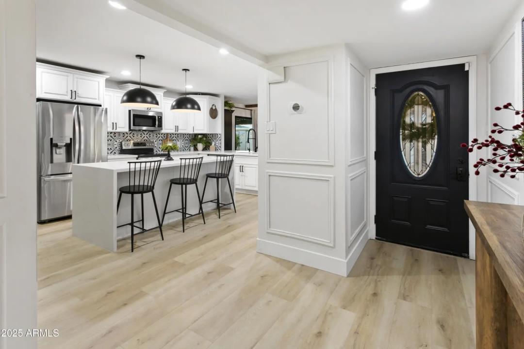 Real Estate Picture 10