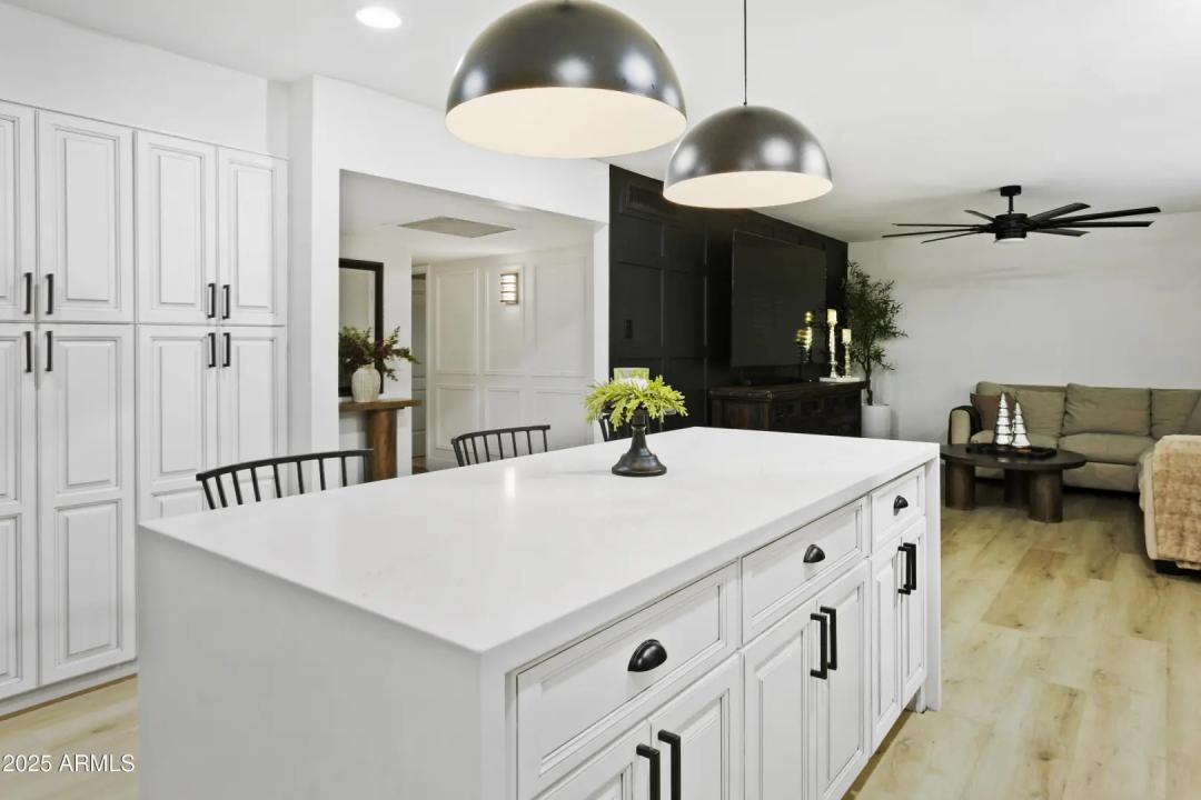 Real Estate Picture 25