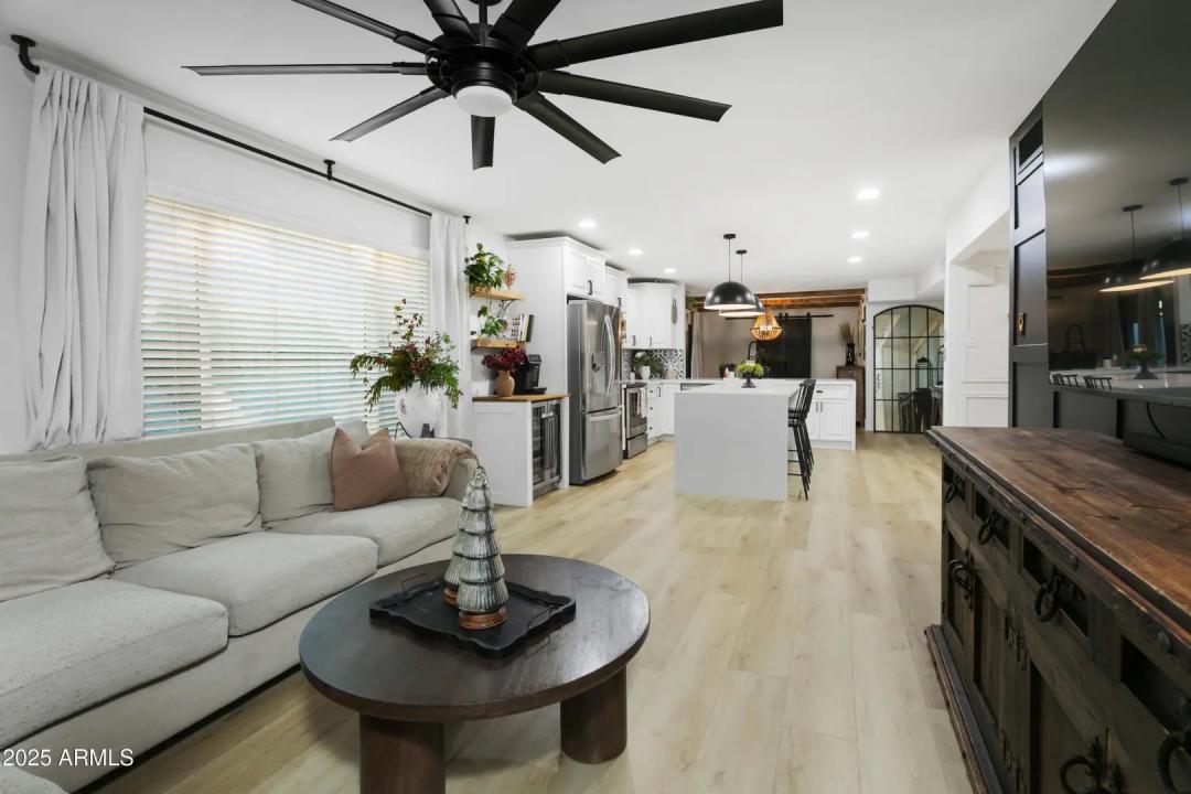 Real Estate Picture 28