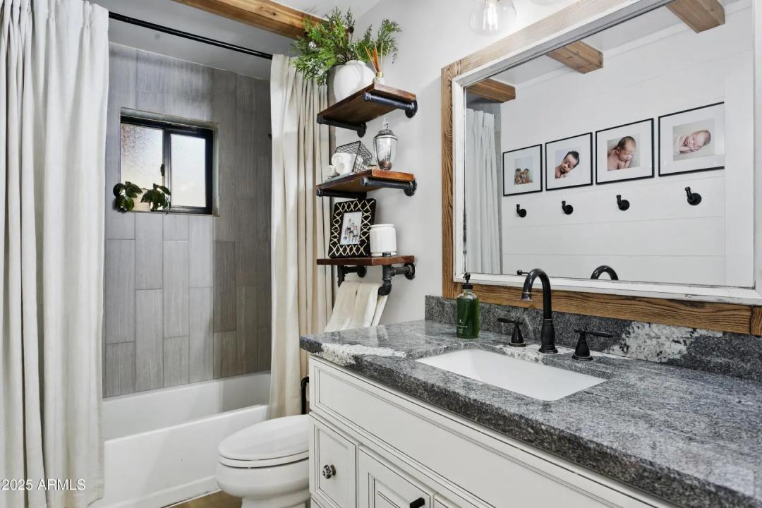 Real Estate Picture 37