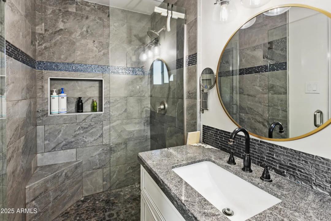 Real Estate Picture 34