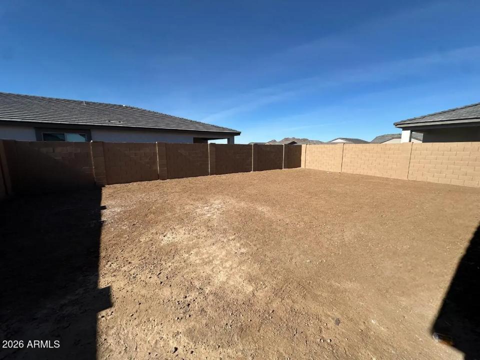 Real Estate Picture 11