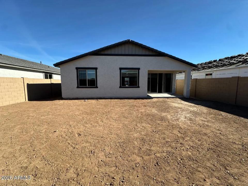 Real Estate Picture 12