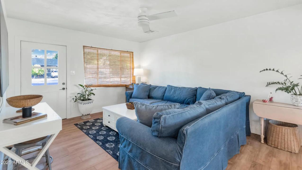 Real Estate Picture 5