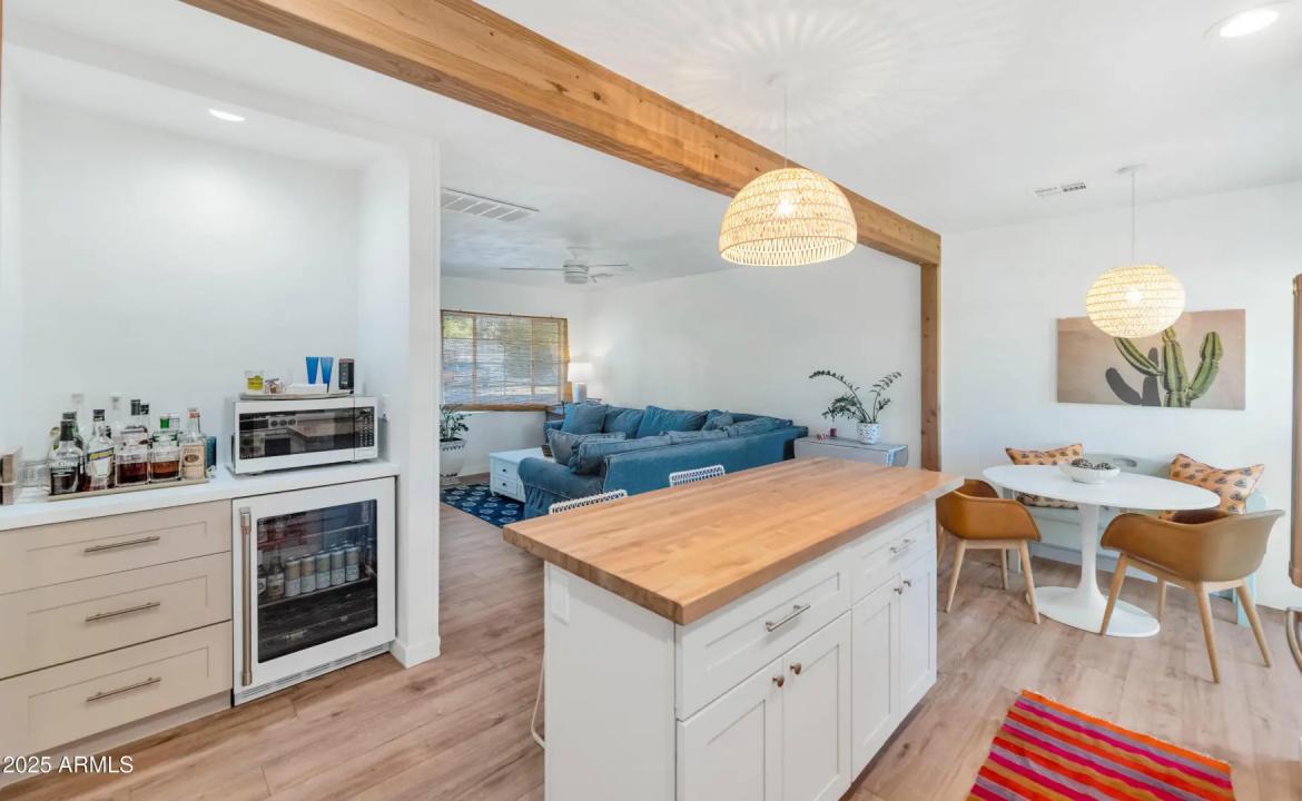 Real Estate Picture 11