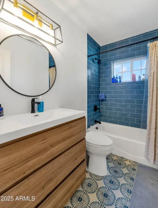 Real Estate Picture 14