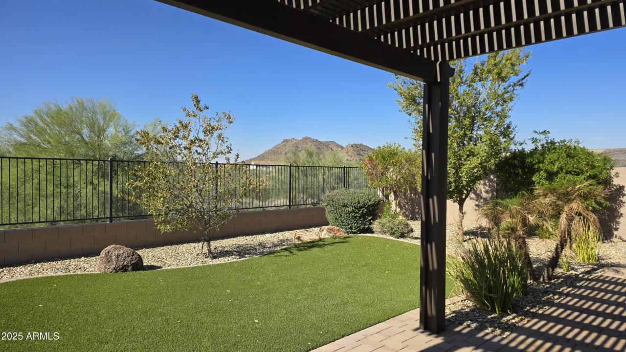 Real Estate Picture 22