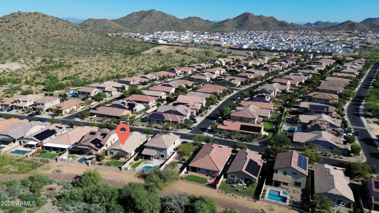 Real Estate Picture 3