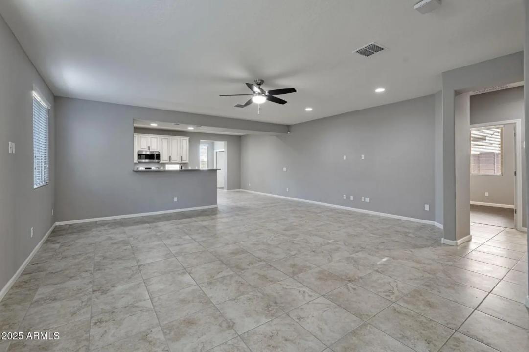 Real Estate Picture 6