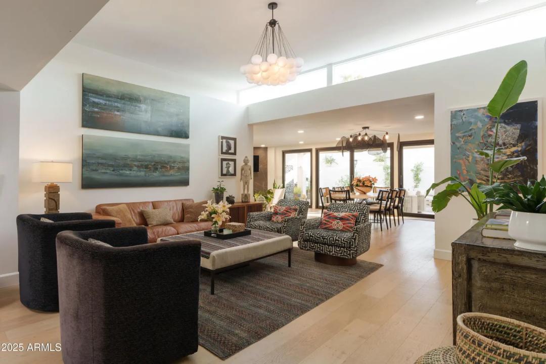 Real Estate Picture 9