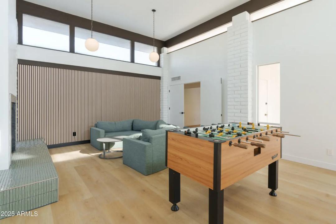 Real Estate Picture 32