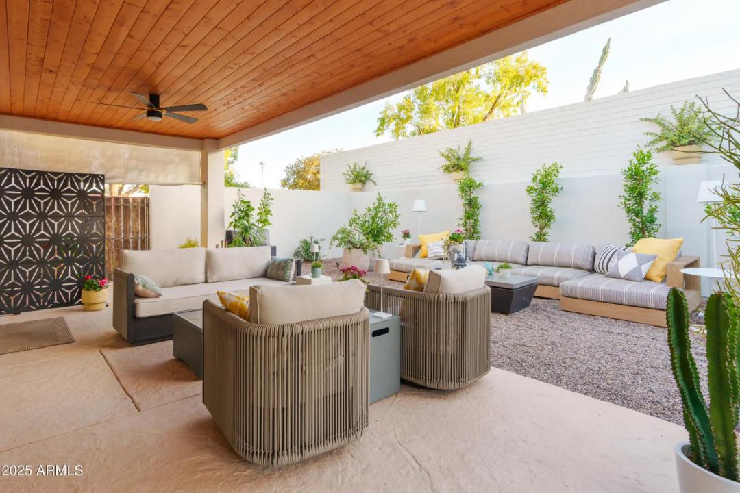 Real Estate Picture 22