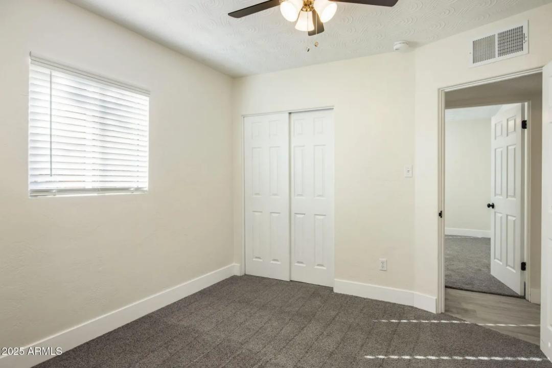 Real Estate Picture 14