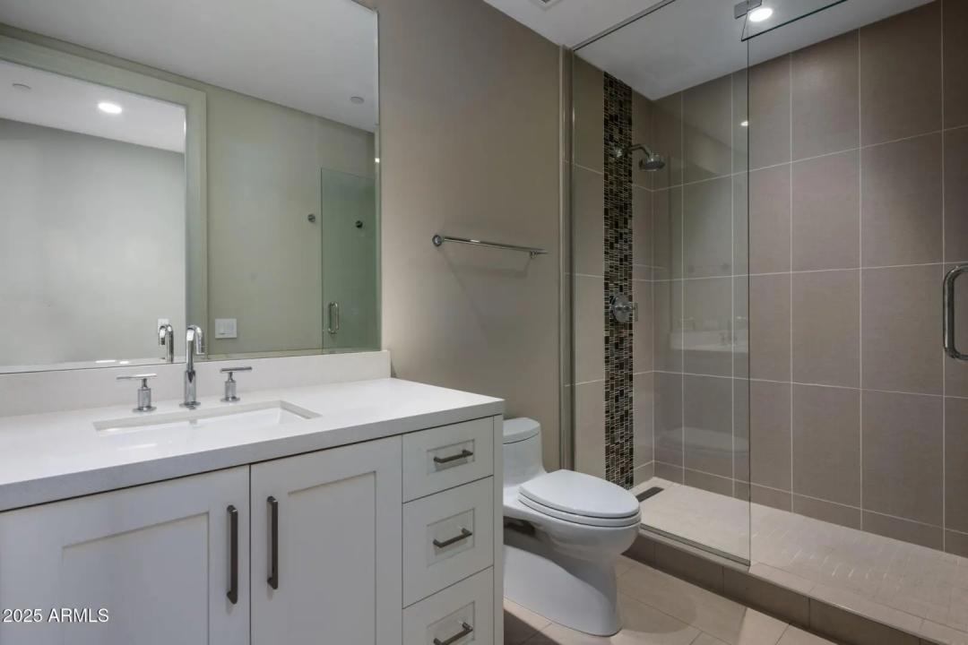 Real Estate Picture 19