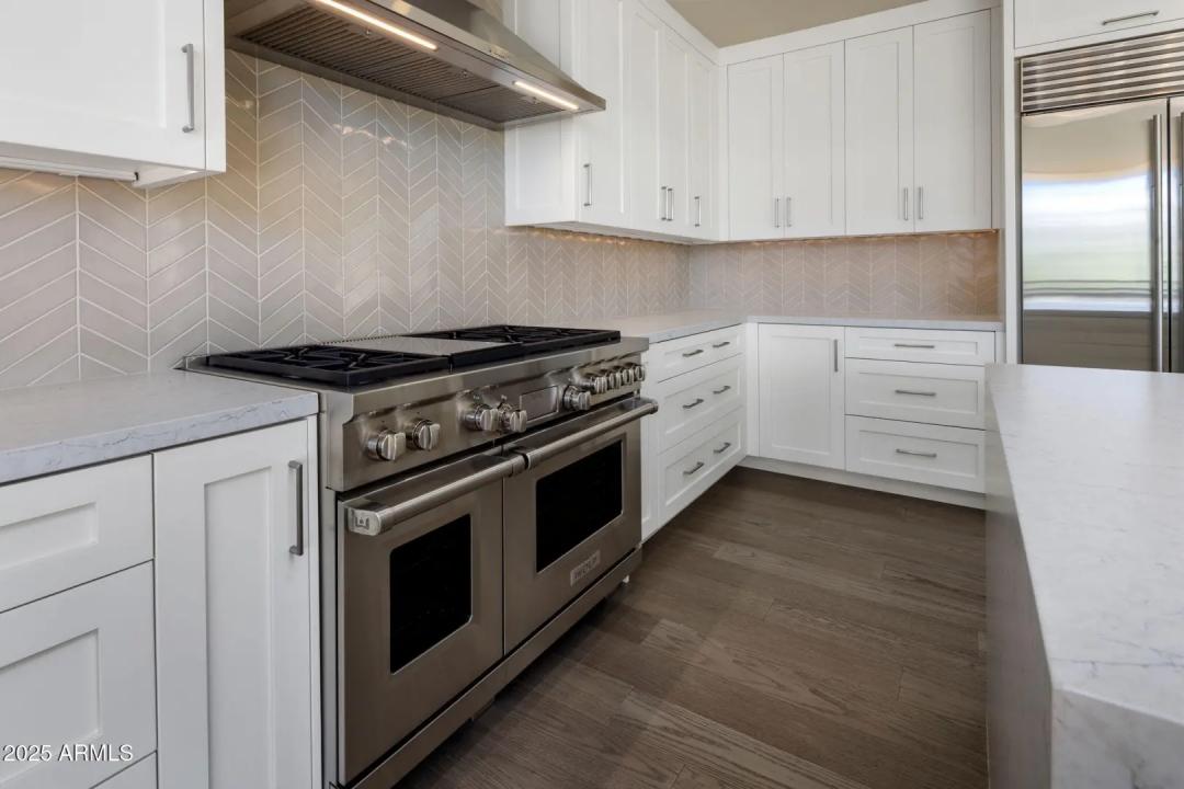 Real Estate Picture 29