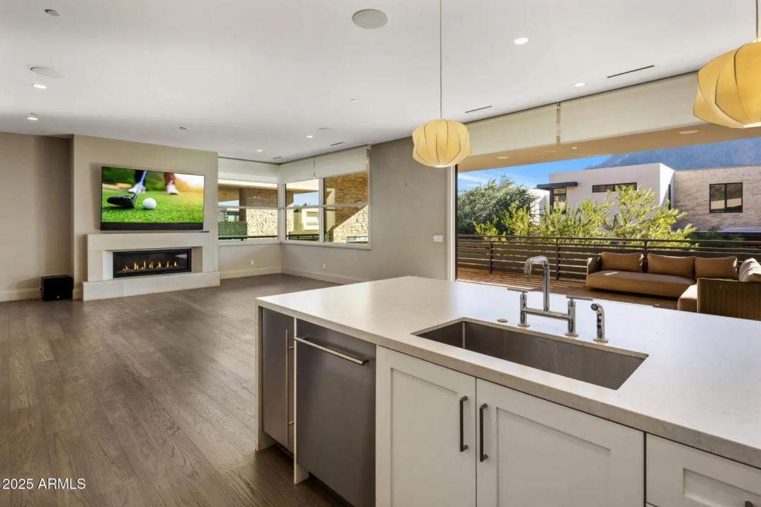 Real Estate Picture 1